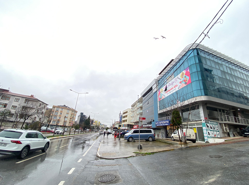 Atatürk Caddesi Üzerinde Kiralık Ofis Büro Katı