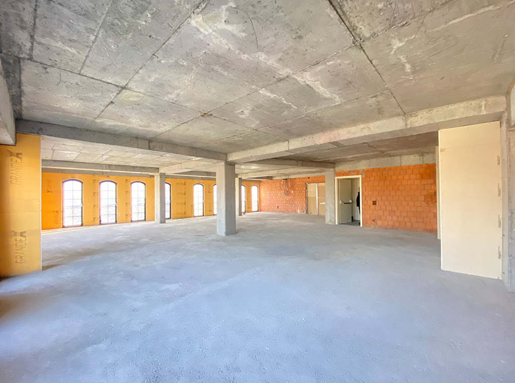 Alemdağ Caddesi Üzerinde Kiralık 200 m2 Büro/Ofis Katı