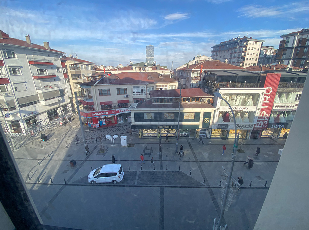 Alemdağ Caddesi Üzerinde Kiralık 200 m2 Büro/Ofis Katı
