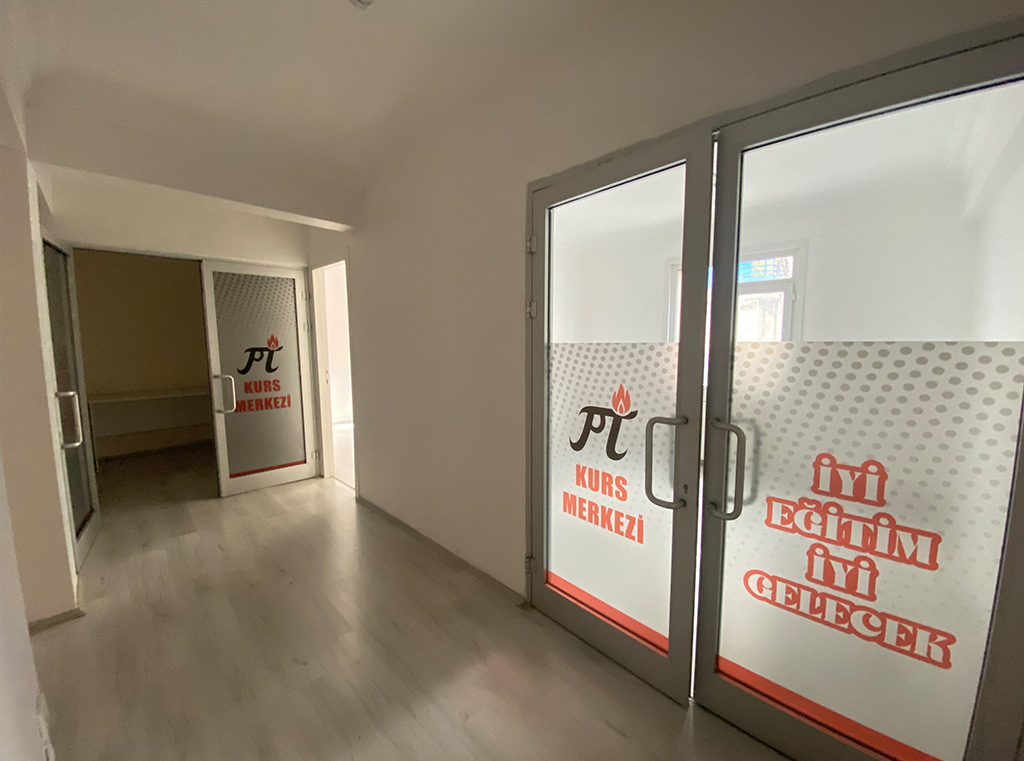Ümraniye Çarşıda Kiralık Büro Ofis