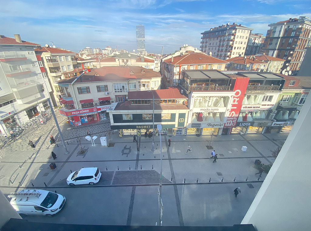 Alemdağ Caddesi Üzerinde Kiralık 200 m2 Büro/Ofis Katı